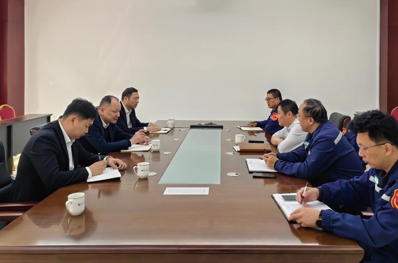 周鴻會見中化魯西工程黨委書記、總經理姜吉濤